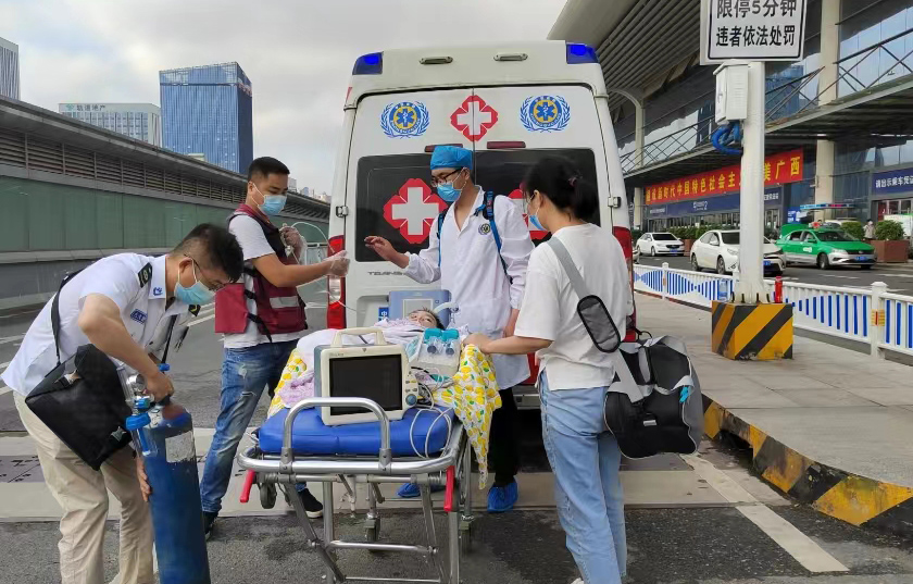 盐边县救护车出租公司