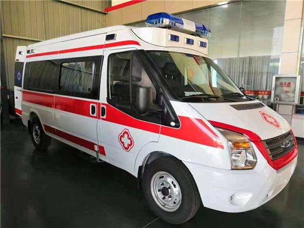 盐边县福特V362救护车